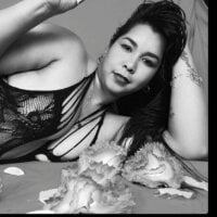 laura_skyper webcam