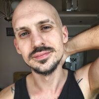 AssHunter4k webcam model