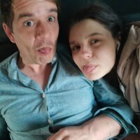 larissa2021's Offline Chat Room