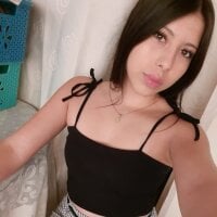 charlize-Evans' Offline Chat Room