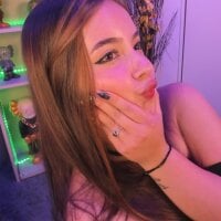 EmilyMiller_'s Webcam Show