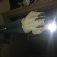 Phòng Chat Ngoại tuyến Charming_brunette