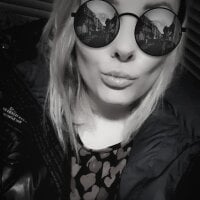 ElizabethWilly model avatar
