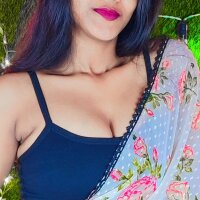 Model Gulabi_Bhabi2