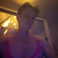 Christeenager1979 webcam
