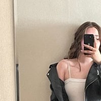 abrikosa's Offline Chat Room