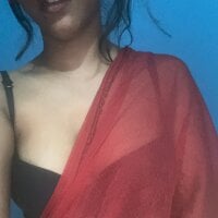 hotgirl_bebo webcam model