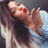 Kaily_Pearly's Offline Chat Room