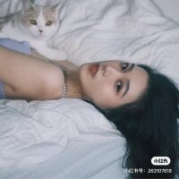 Sexyladzy webcam model