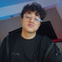 Adoni_baskerville webcam
