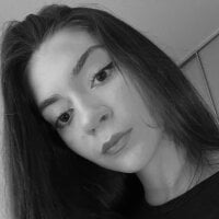 BreeEmberton offline chatszobája