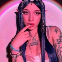 LolaBlueberry webcam model