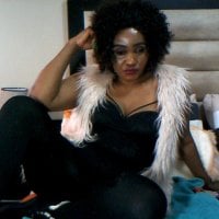 BigTitsBae's Offline Chat Room