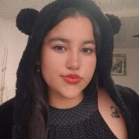 esmeraldablue86's Offline Chat Room