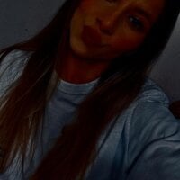 Traviesa188 webcam model