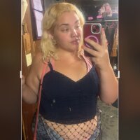 bigbootywhitegirll Offline Chatraum
