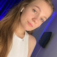SweetMilkisLive Webcam