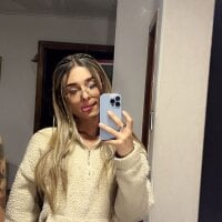 mariana_saphira webcam