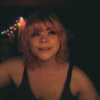 eviebloom's Offline Chat Room