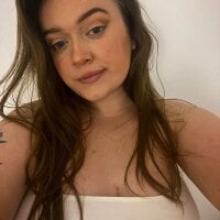 Molly_Rosee's Offline Chat Room