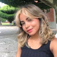 AlizzVega's Offline Chat Room