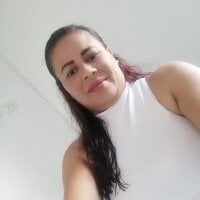 Anaisduzz69's Offline Chat Room