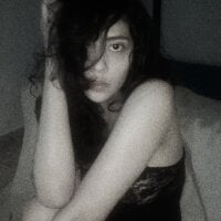 Hanya-Alighieri webcam model