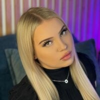 KilianaNoir webcam model