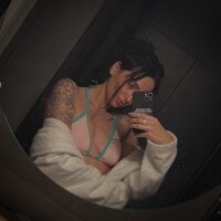 BlaackCaramel webcam model