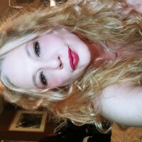 AvealynnSmith's Offline Chat Room