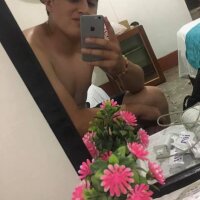 Juanchoo36's Offline Chat Room