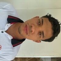 connor_kayda's Offline Chat Room