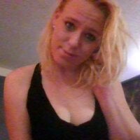 TooSexyForThisChat offline chat-rom