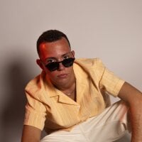 Miguelxfuego webcam model