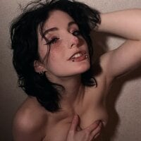 Alice_Succuby webcam model