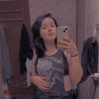 Babybee3346's Offline Chat Room