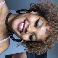 charmsexyxoxo's Offline Chat Room