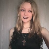 moonlight_fiend webcam model