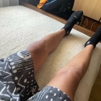 Lisuana234 webcam model