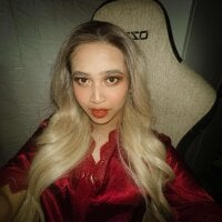 hot_lunax model avatar