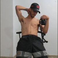 Alejo_orz's Profile Pic
