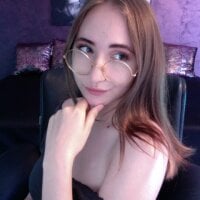 Kittyjessyy's Offline Chat Room