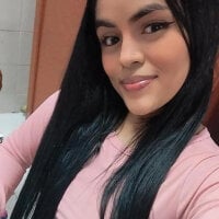 MiaSharlott webcam model