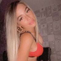 InYourWildestDreamzX webcam model