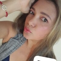 Love_Mia_Love's Offline Chat Room