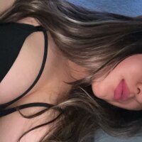 prettyhotsharon – Offline chatovacia miestnosť