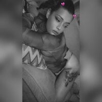 BubblesLovexox model avatar