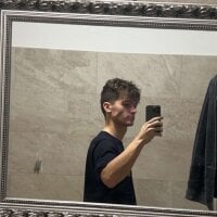 Vincentprice69 webcam