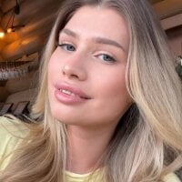 arielbell_ webcam
