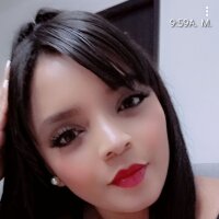 AnitaWaterss' Offline Chat Room